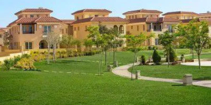 من هي الشركة المالكة لكمبوند هايد بارك؟