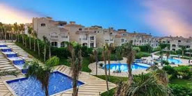 Apartments for sale in Azad Compound