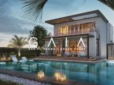 أين يقع منتجع جايا الساحل الشمالي؟