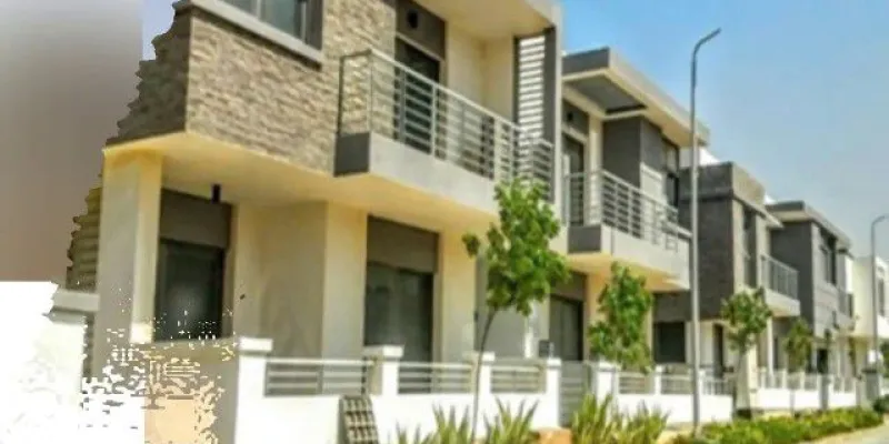 من هو المطور العقاري لكمبوند تاج سيتي؟