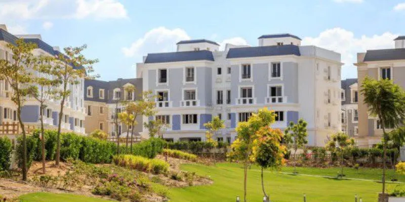 Who is the real estate developer of Mountain View Giza Plateau Compound?