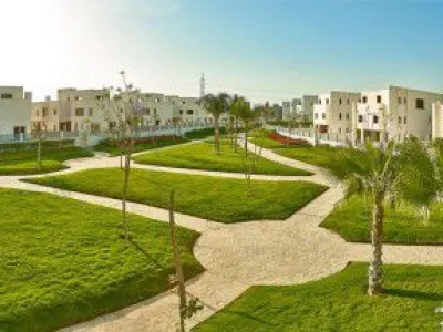 ما هي الشركة المالكة لكمبوند كليوباترا سكوير؟