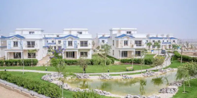 All you want to know about the most important advantages and disadvantages of Mountain View October Park Compound