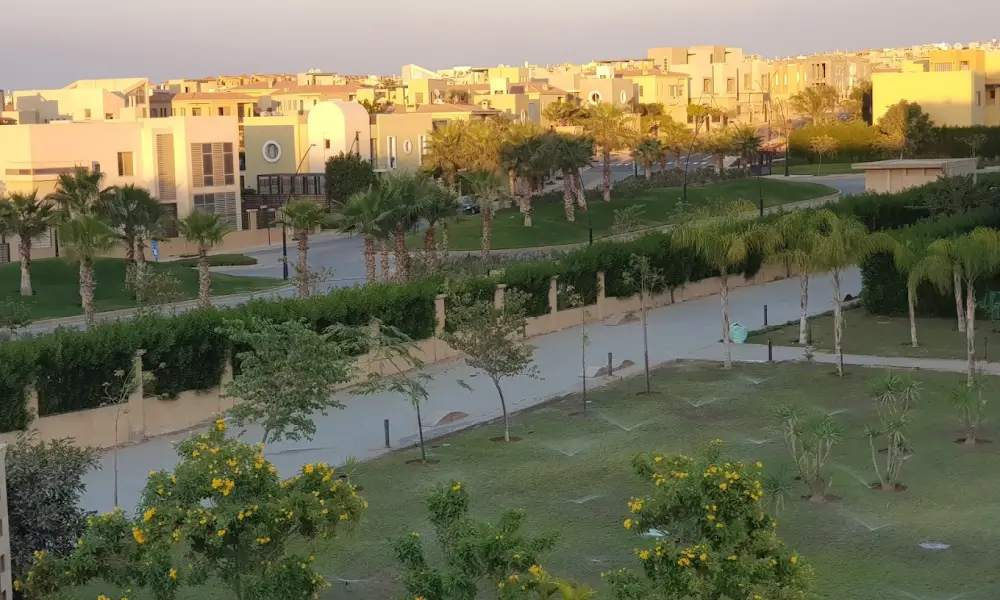 كمبوند لاكازا الشيخ زايد بيوند هولدينج للتطوير العقاري - La Casa Compound Sheikh Zayed