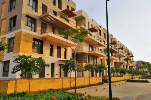 سارع بالحجز شقة للبيع فى ايست تاون تبدأ مساحاتها من 130 متراً