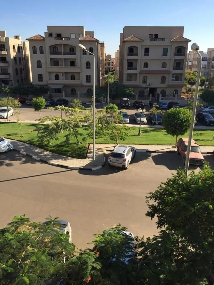 بسعر مغري محل 93م بيفرلي هيلز فيو رائع