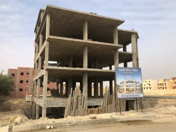 بمساحة 30 متراً محل للبيع في مول بالم هيلز