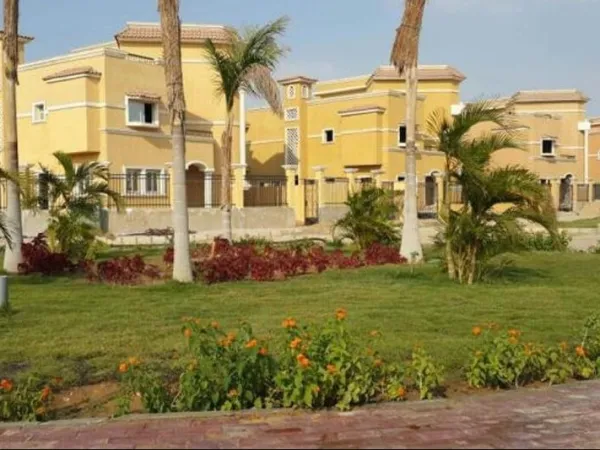 للبيع بالتقسيط فيلا 450 متراً أرضي في الشروق سبرنجز
