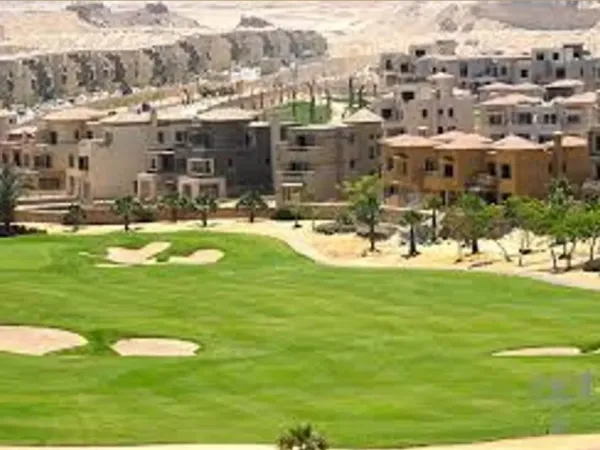 فرصة عظيمة تاون هاوس  318متر للبيع فى جولف فيوز بالم هيلز