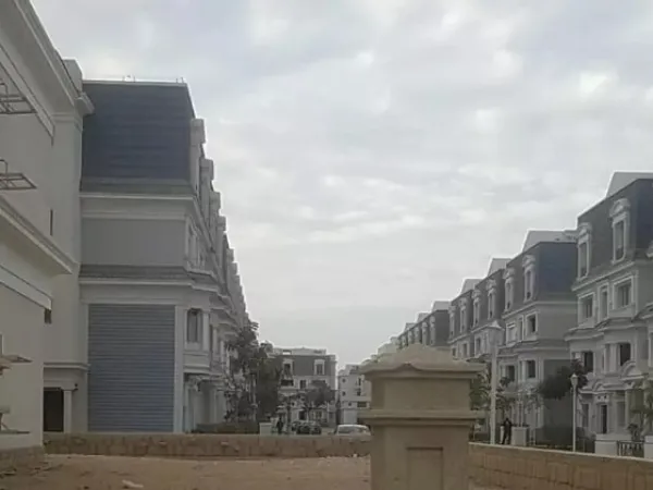 تحت سعر السوق تاون هاوس 297 م للبيع في ماونتن فيو أكتوبر بارك