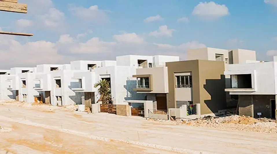 بالتقسيط على مدة تصل إلى 7 سنوات إشتري تاون هاوس في كمبوند وودفيل بالم هيلز بمساحة 265 متر