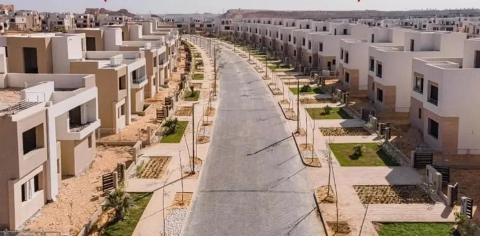 اميز تاون هاوس للبيع في كمبوند ذا كراون 6 أكتوبر بمساحة 210 متر