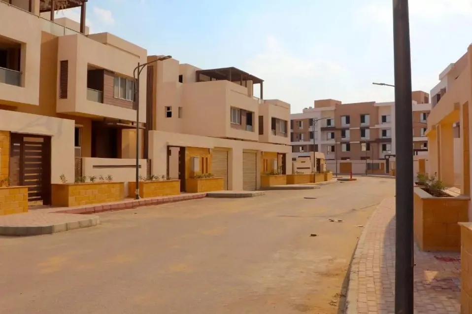 بمساحة 517 متر 5 غرف نوم عقارات للبيع في أب فيل
