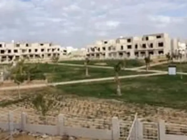 سارع بشراء تاون هاوس بمساحة 277 متر في كمبوند جولف اكستنشينز بالم هيلز