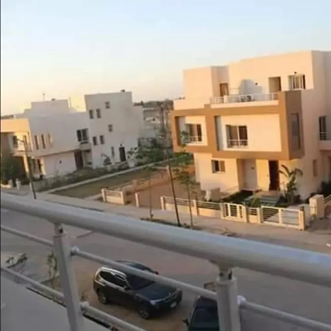 عرض متميز تاون هاوس 292 متر للبيع في جراندا هايتس 6 أكتوبر بموقع مميز