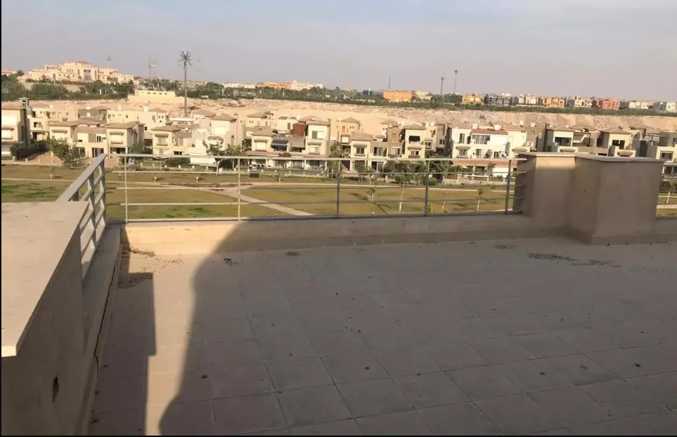 تحت سعر السوق تاون هاوس  606 م للبيع في بالم هيلز أكتوبر