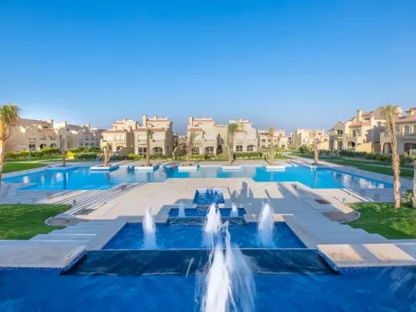 بمساحة 210 متر 4 غرف نوم عقارات للبيع في الباتيو