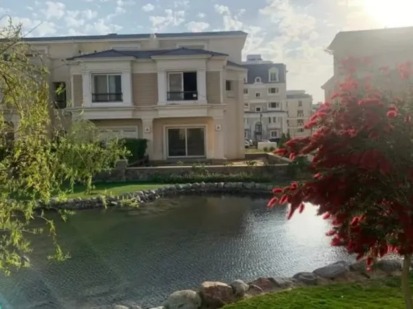 للبيع بأرقي كمبوندات 6 أكتوبر كمبوند ماونتن فيو تشيل أوت بارك بمساحة 185 متر