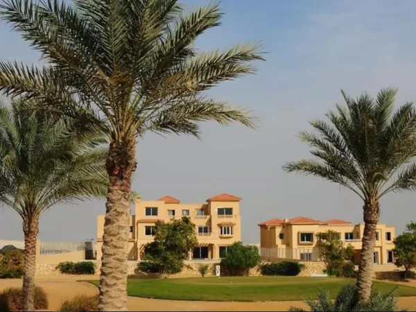 بسعر مغري تاون هاوس 400 م في جولف فيوز 6 أكتوبر فيو رائع