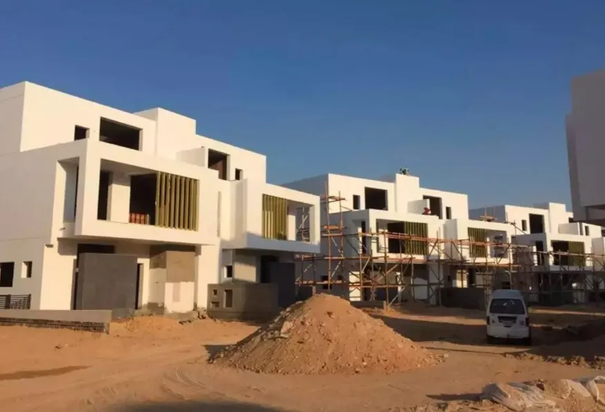 عرض متميز تاون هاوس 348 متر للبيع في كمبوند جولز بموقع مميز