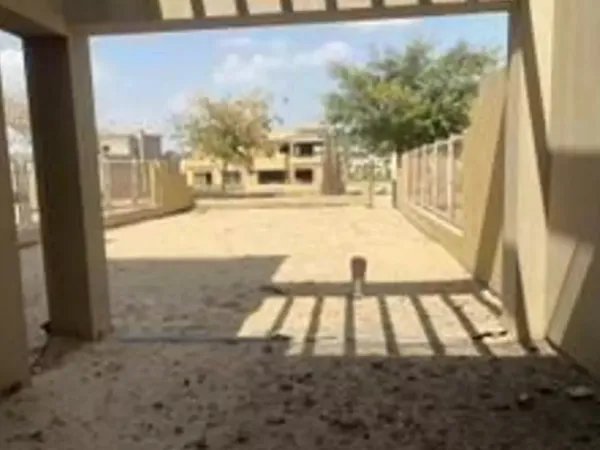 تاون هاوس 386 م للبيع بموقع مُميز جداً وبأقل سعر للمتر في كمبوند جولف فيوز