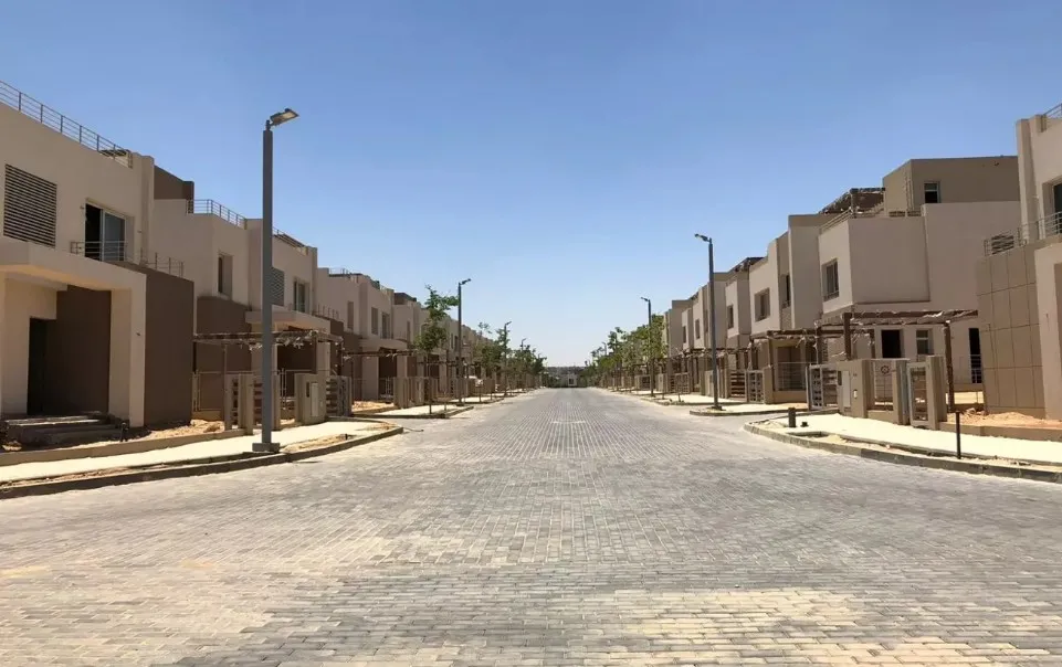 بسعر مغري تاون هاوس 271 مفي كمبوند بالم فالي أكتوبر فيو رائع
