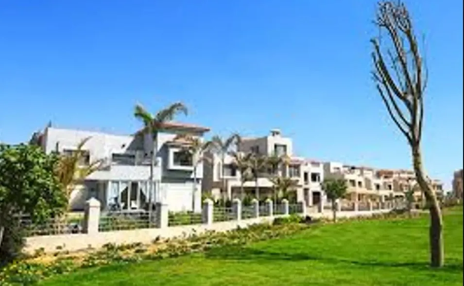 لمحبى الرقي تاون هاوس للبيع في كمبوند Golf Extensions بمساحة 257 م ب 6 أكتوبر