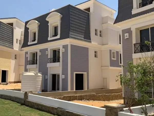 ارخص تاون هاوس 186 م للبيع بجاردن فى كمبوند ماونتن فيو تشيل أوت بارك 6 أكتوبر