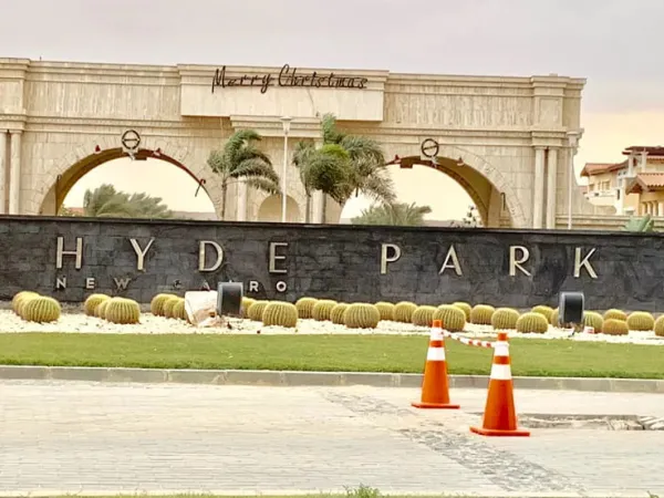 Pay 20% Down payment And Receive An Office In Hyde Park With Space Of 122 M