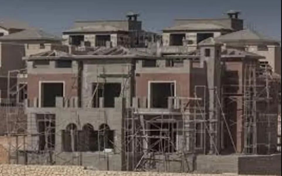 Townhouses for sale in New Giza 300m²