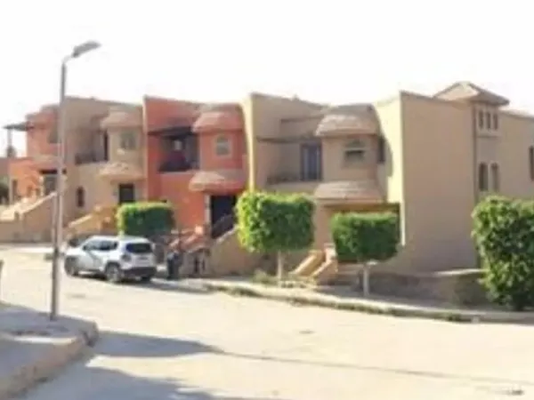 اميز تاون هاوس للبيع في كمبوند فرست هايتس بمساحة 220 متر