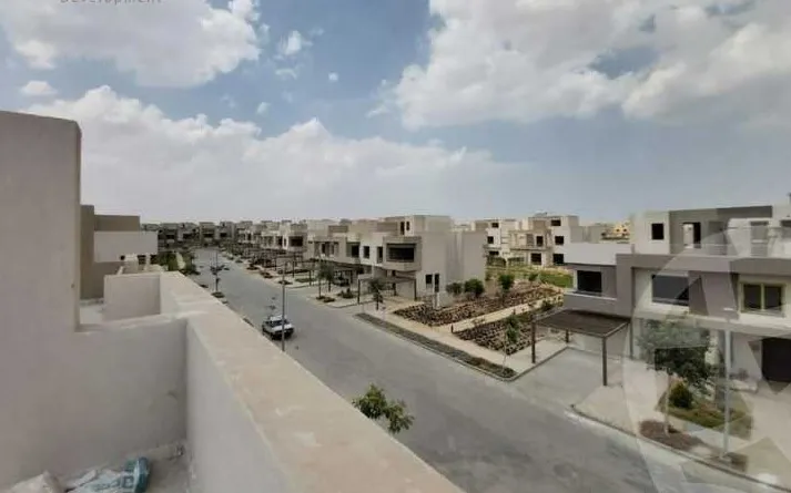 أسكن في 6 أكتوبر بكمبوند بالم هيلز أكتوبر تاون هاوس بمساحة 257 متر