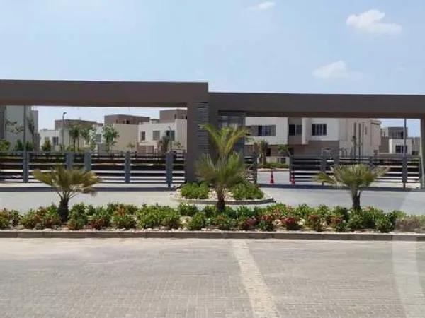 في كمبوند بالم هيلز أكتوبر تاون هاوس للبيع بمساحة 260 متر