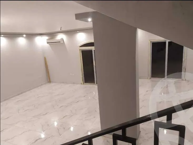 بسعر مغري تاون هاوس 280 م في كمبوند جاردن سيتي أكتوبر فيو رائع