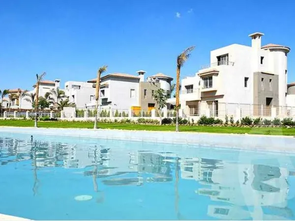 ادفع 10 % واستلم تاون هاوس في كمبوند بالم هيلز جولف إكستينشنز 244 م 3 غرف