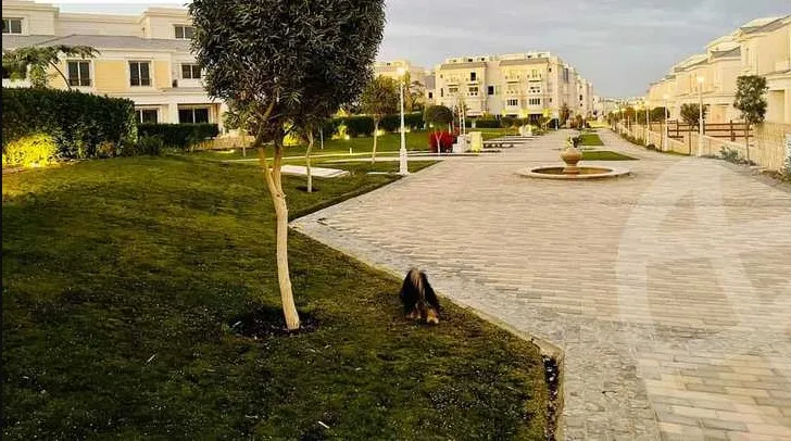 تفاصيل بيع تاون هاوس بمساحة 230  متر في كمبوند Mountain View October Park