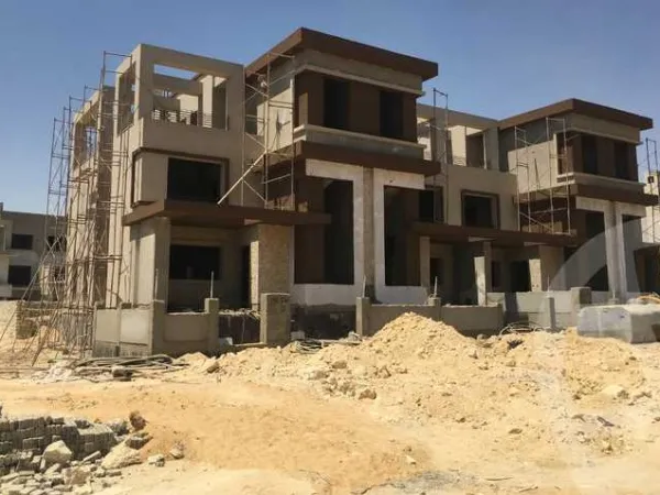 عرض متميز تاون هاوس 256 متر للبيع في كمبوند نيو جيزة 6 أكتوبر بموقع مميز