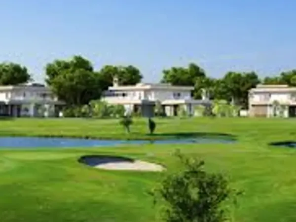 لمحبى الرقي تاون هاوس للبيع في كمبوند نيو جيزة بمساحة 325 م بمدينة 6 أكتوبر