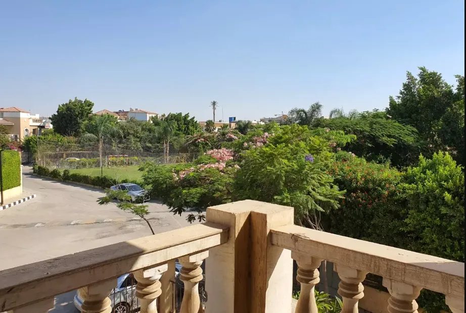 استلام فورى بتسهيلات على 4 سنين في مون لاند الشيخ زايد