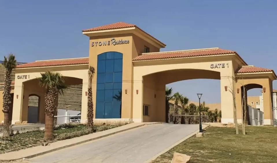 عرض متميز بنتهاوس 140 متر للبيع في ستون ريزيدنس التجمع الخامس بموقع مميز