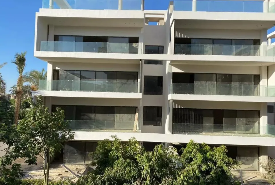 امتلك بنتهاوس ب 15% مقدم في القاهرة الجديدة داخل مشروع  ليك فيو ريزيدنس