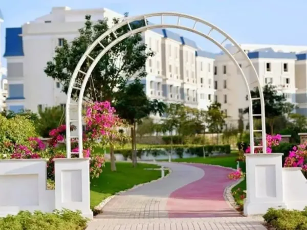 Take advantage of the opportunity and get Penthouse of 168m in Mountain View Hyde Park New Cairo