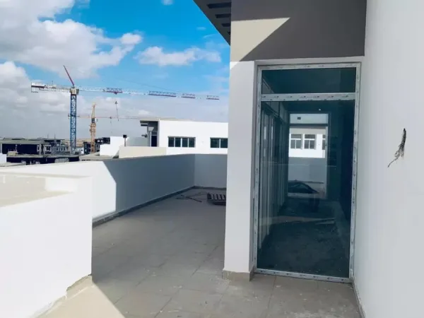 250m² attractive Penthouse for sale in Hyde Park 5th Settlement with imaginary price