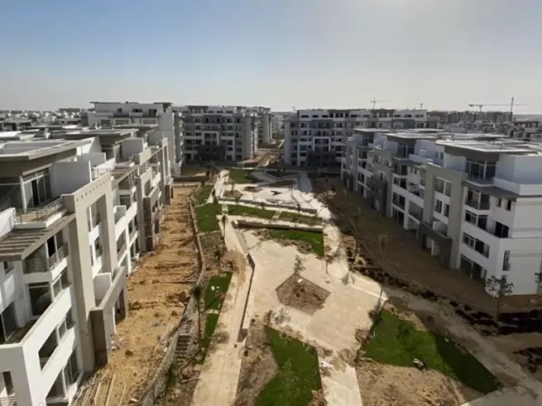 The cheapest 3-rooms penthouse with immediate receipt and 8 years facilities in Hyde Park Compound