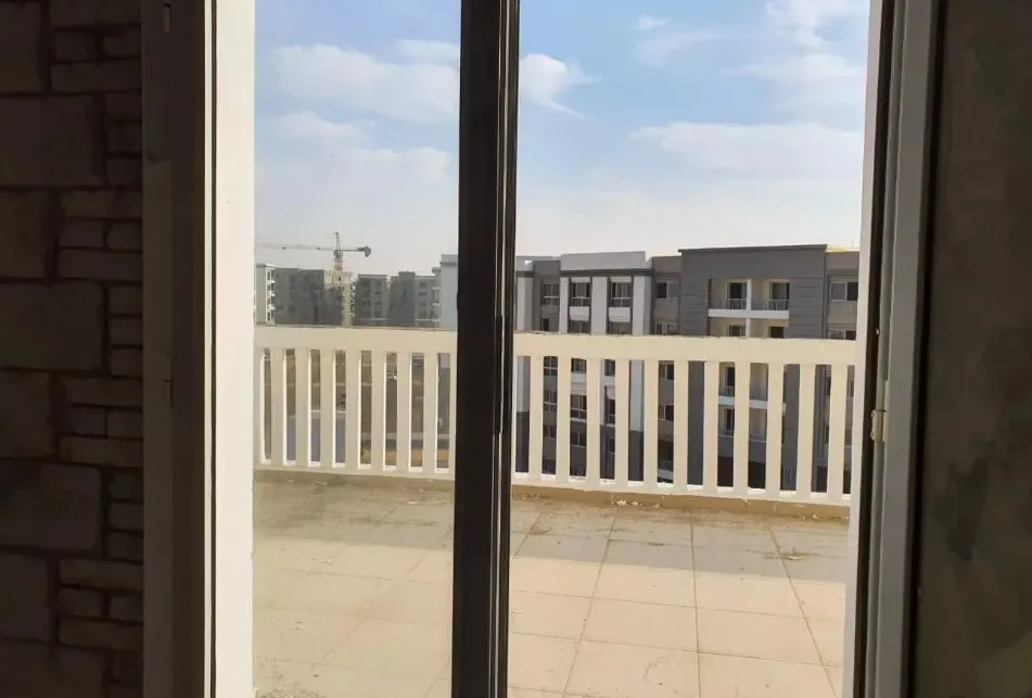 بالتقسيط على 7 سنوات امتلك بنتهاوس في هايد بارك القاهرة الجديدة بمساحة 206 متر
