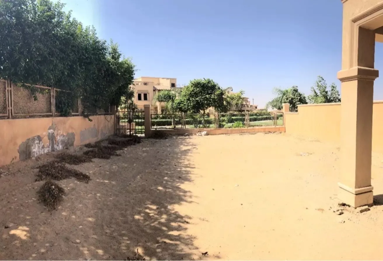 سعر لا ينافس في ميدوز بارك 296 مترأ إغتنم الفرصة