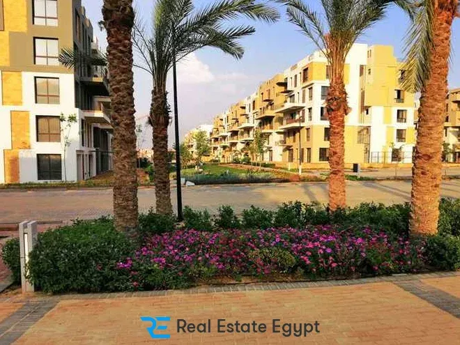بمساحة 130 متراً شقق للبيع فى سوديك ايست تاون