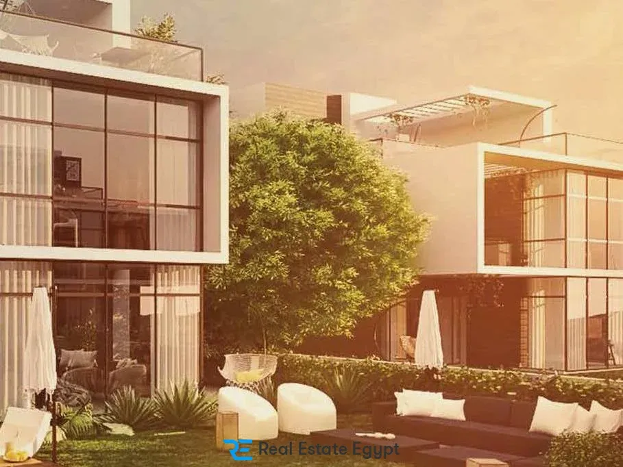 سارع بشراء تاون هاوس في كمبوند فيفث سكوير التجمع الخامس