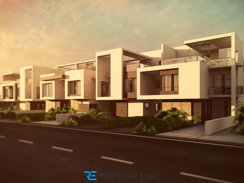تاون هوس للبيع في كمبوند فيفث سكوير القاهره الجديدة