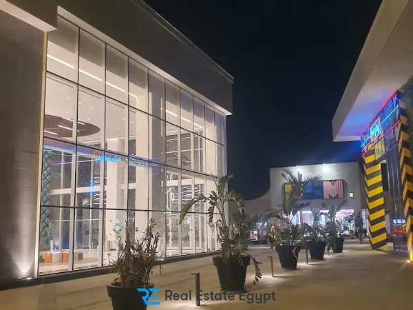 200 sqm apartment in District 5 Compound Fifth Settlement